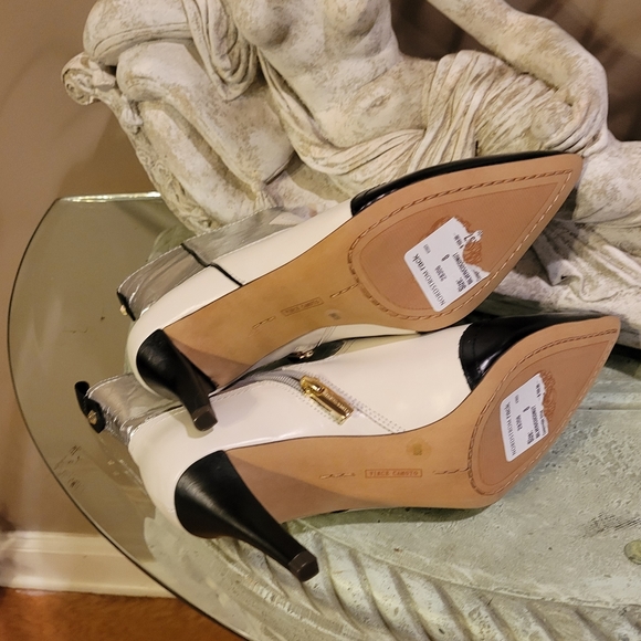 Vince Camuto Saiovell Leather Ankle Cowboy Heeled Western Boot Designer #641 - Picture 10 of 16